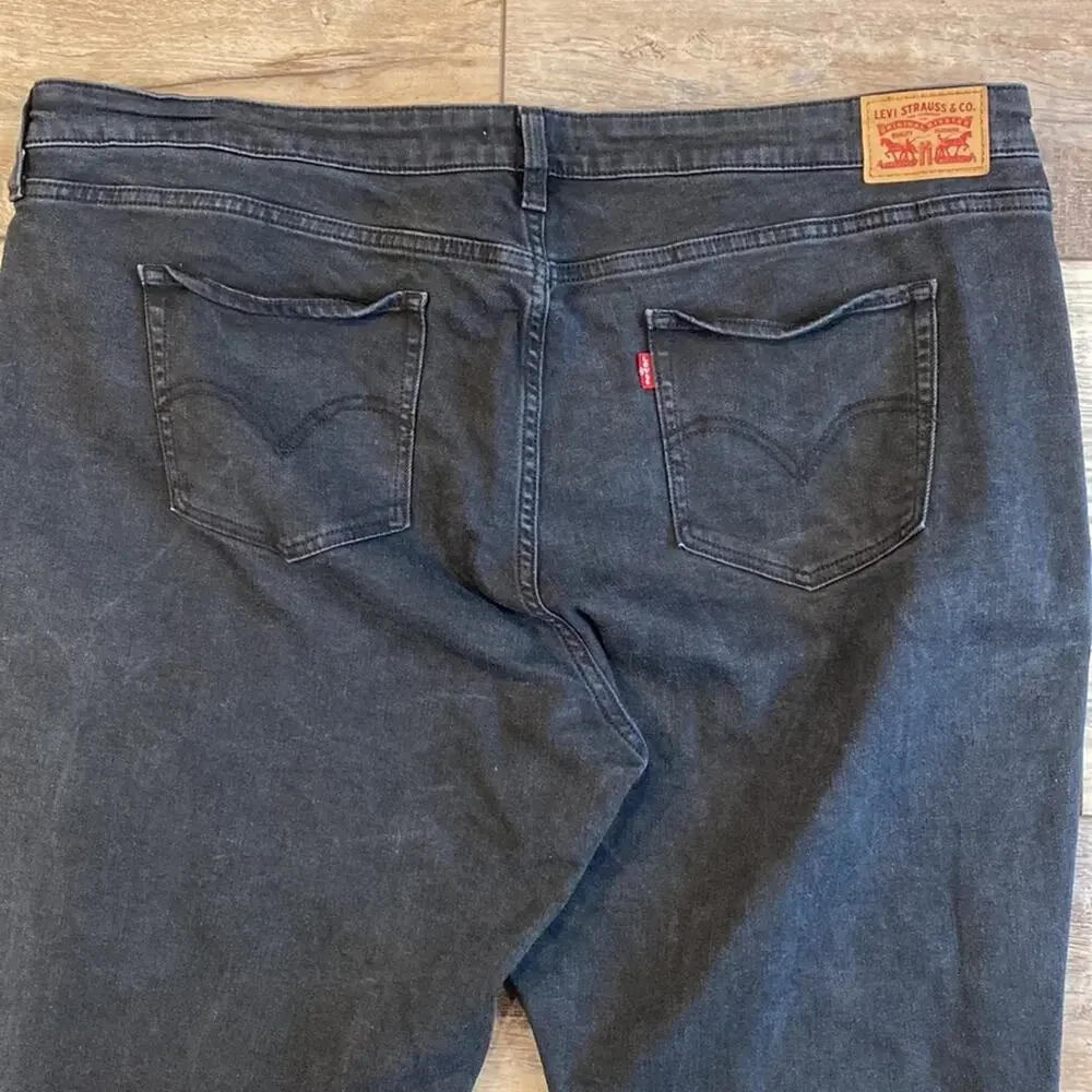 LEVI'S Black 414 Classic Straight Leg Jeans Size 22W
